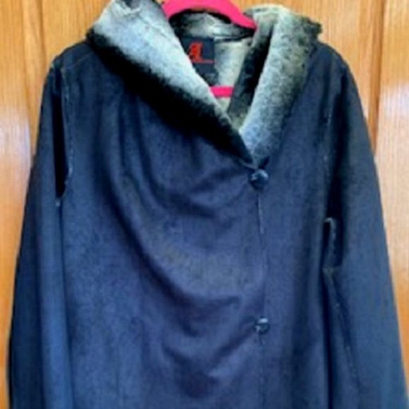 Women's Adrienne Landau Reversible Faux Fur Jacket/Coat Gray/White Striped Sz:L - Picture 7 of 10